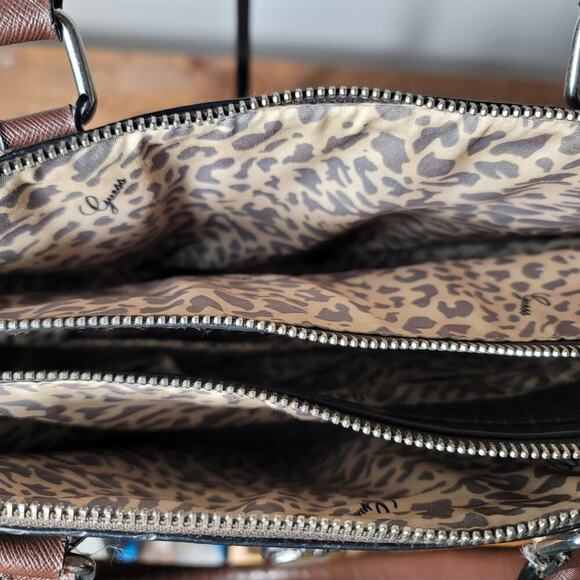 Womens Guess Purse Handbag Brown Shoulder Bag 15x12x5 - Picture 9 of 10